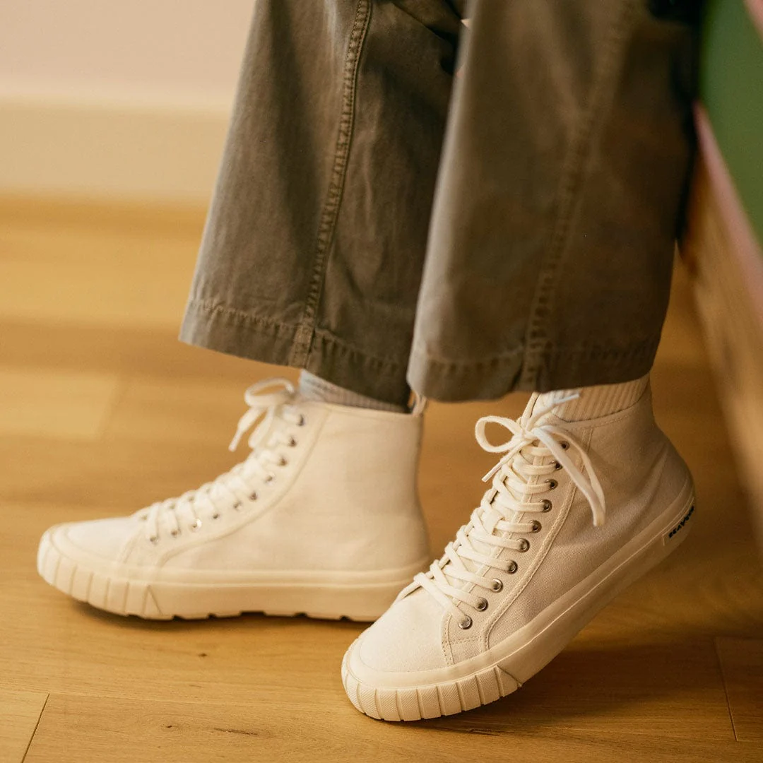 Mens - La Brea Lug - White - Image 8
