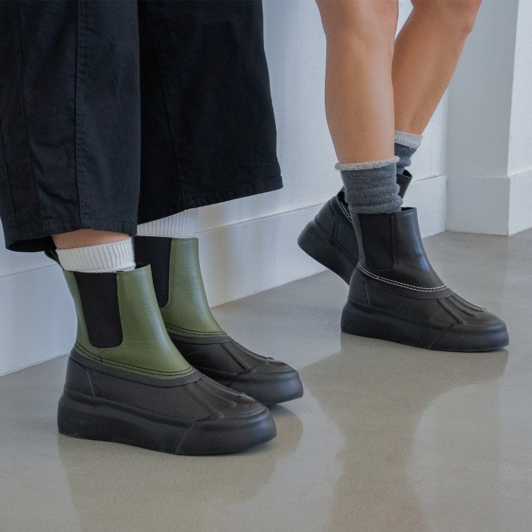 Womens - Chalet Chelsea Boot - Black - Image 9