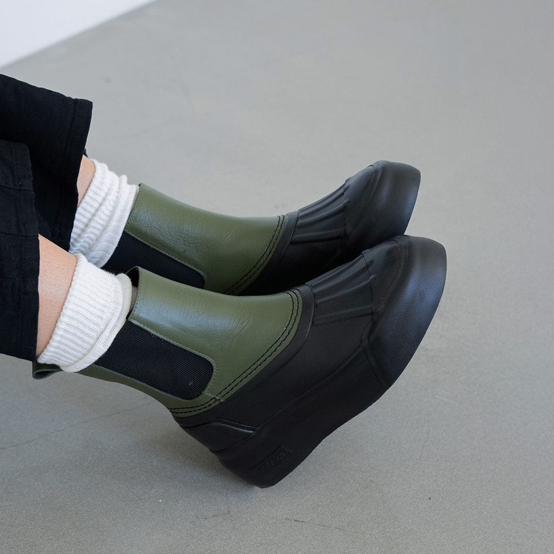Womens - Chalet Chelsea Boot - Utility Olive - Image 9