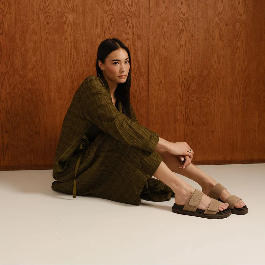 Womens - Townsend Slide - Taupe - Image 7